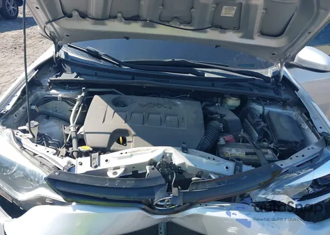 2016 Toyota Corolla L z USA, uszkodzony, nr VIN 2T1BURHE5GC630954